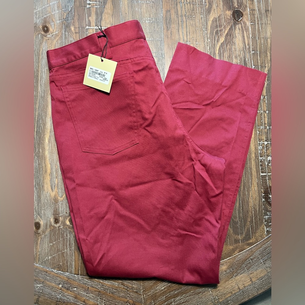 Tom James men’s slack. Red. New with tags! Size 37.